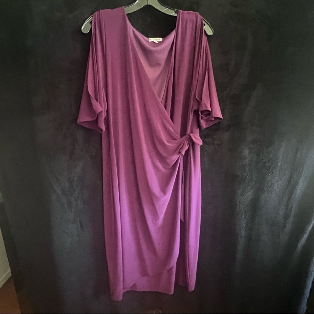 Plum v-neck wrap dress sz.2